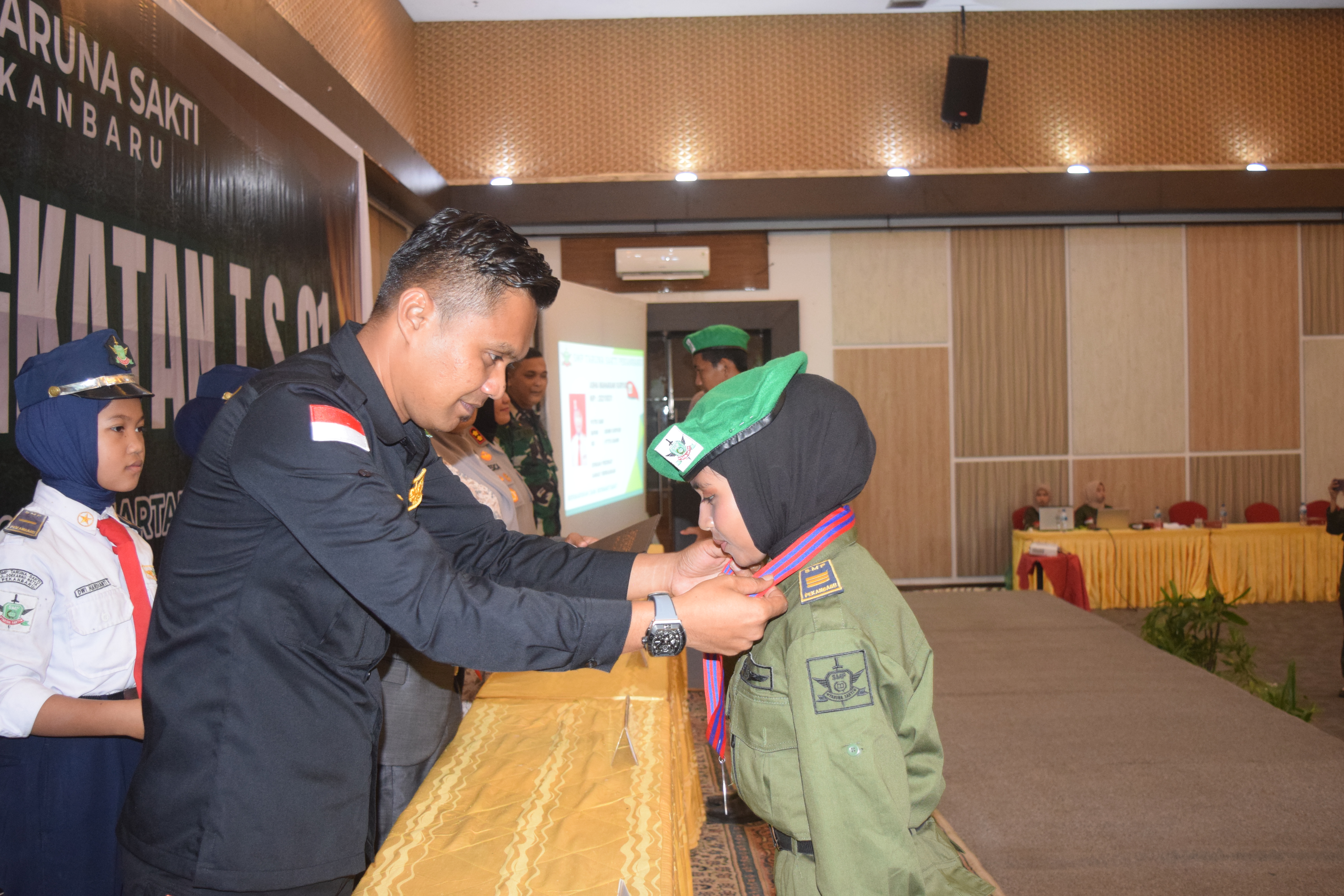 Prosesi Pengukuhan Purna praja TS 01
